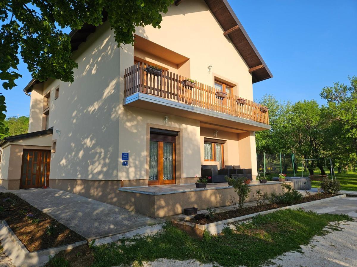 Apartment Topalovic Korenica Buitenkant foto