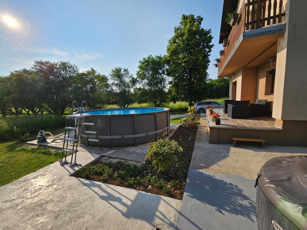 Apartment Topalovic Korenica Buitenkant foto